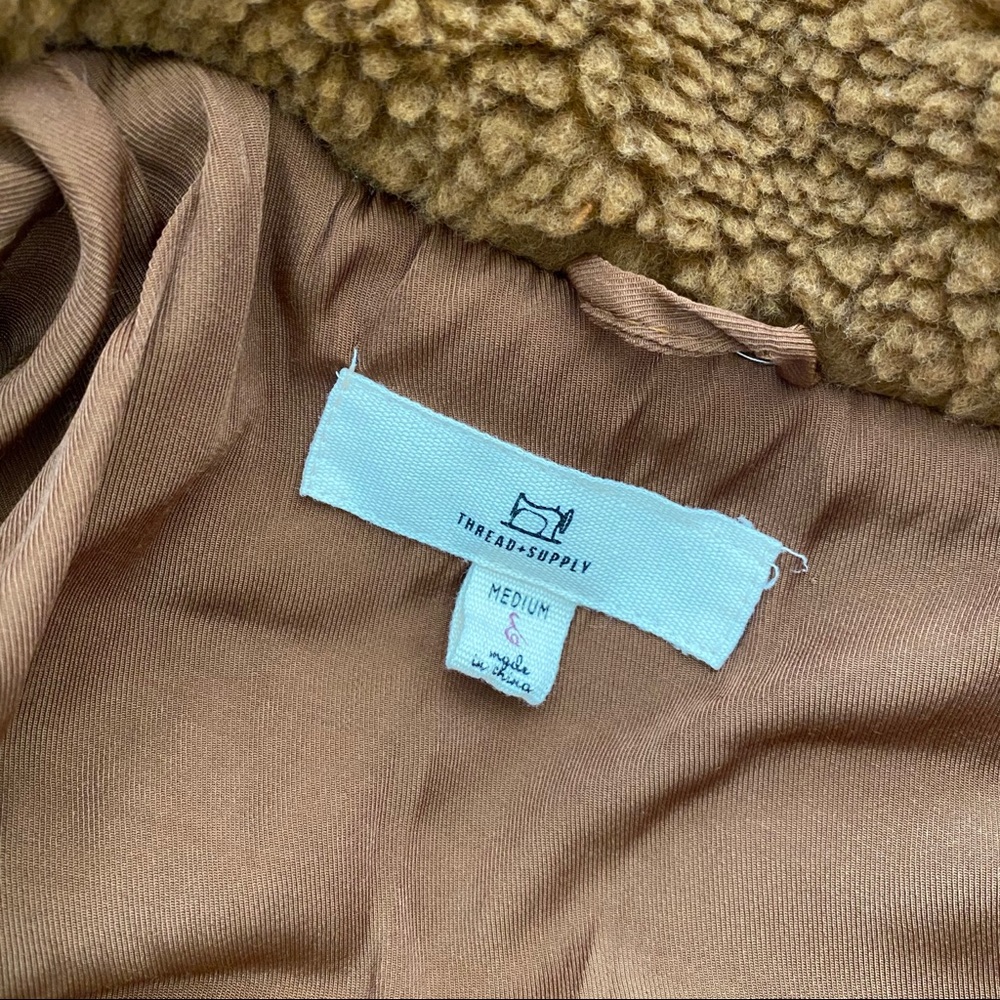 ✨ SOLD ✨NWOT Thread & Supply Cropped Teddy Jacket - Picture 3 of 3